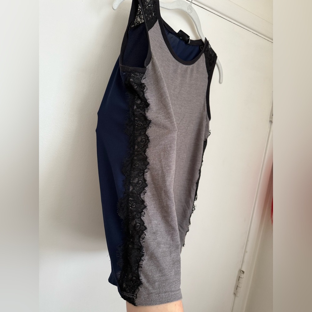 Blouse - Picture 4 of 5